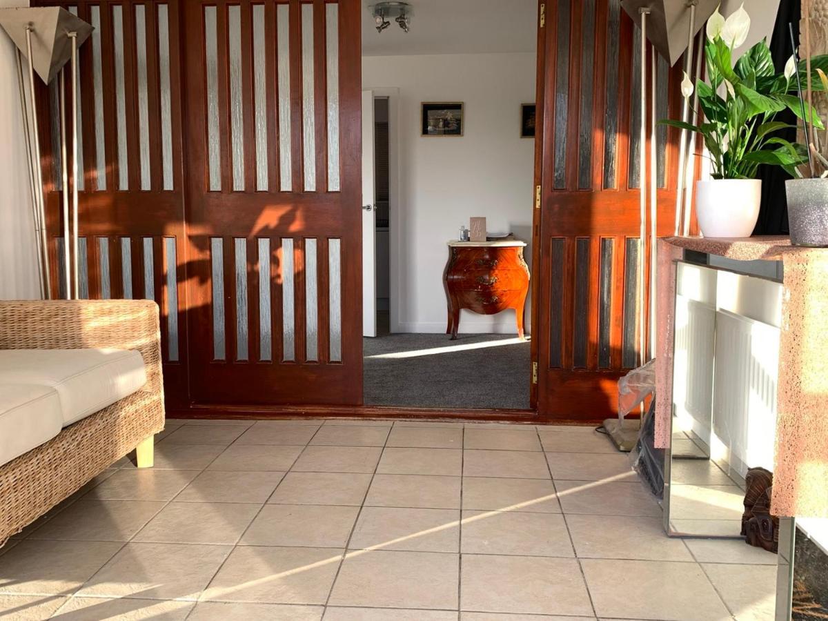 Beach Front Apartment With Free Parking, St Annes Lytham St Annes Eksteriør billede